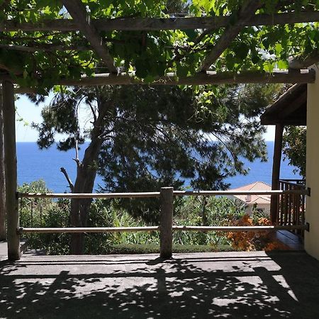 Chalet Tropical Arco da Calheta  Exterior photo