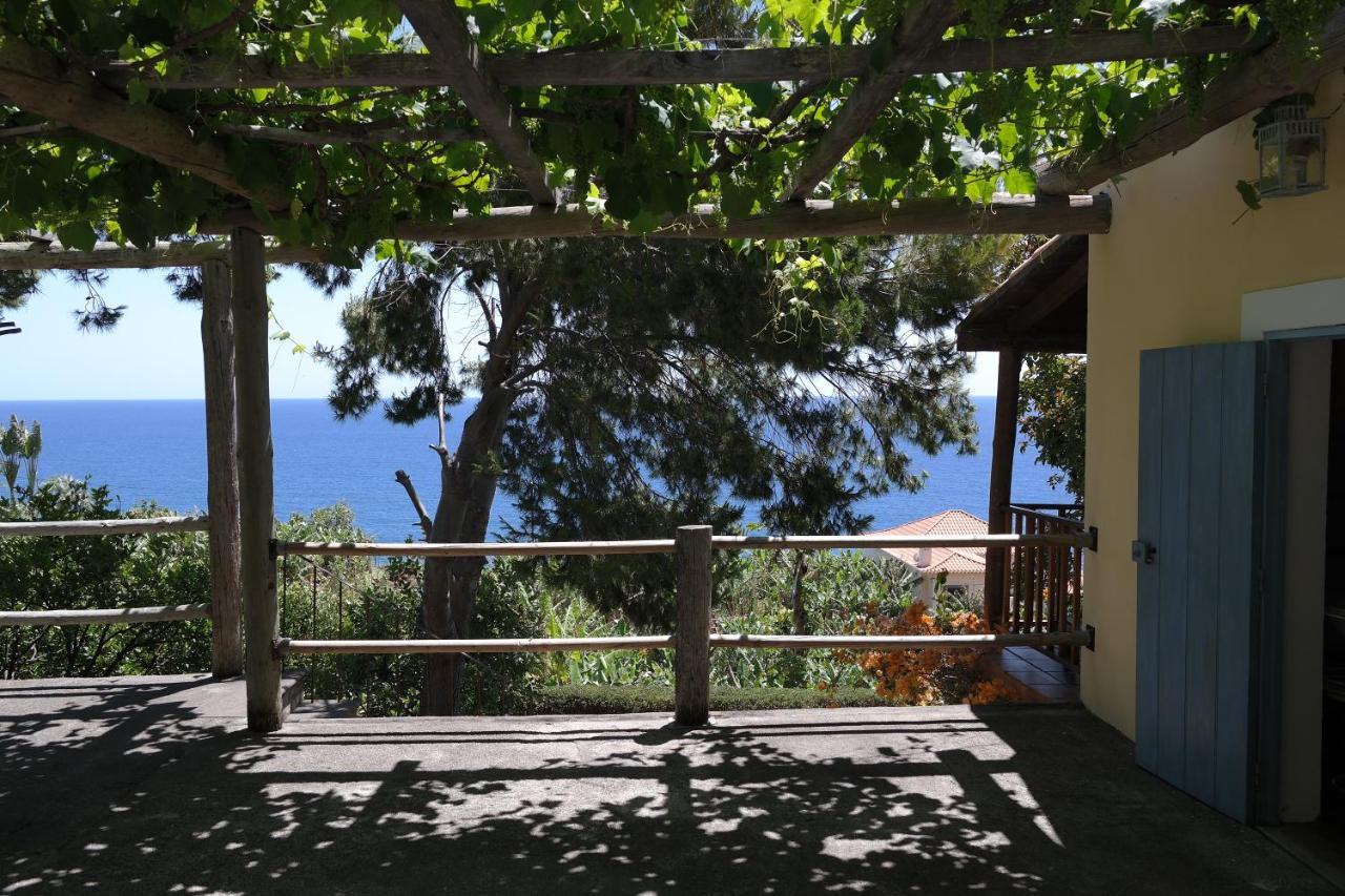 Chalet Tropical Arco da Calheta  Exterior photo